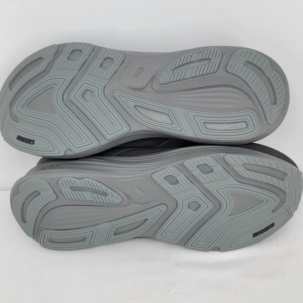 Brooks Revel 8 Mens 13 Wide 2E Running Shoes Primer Blackened Pearl